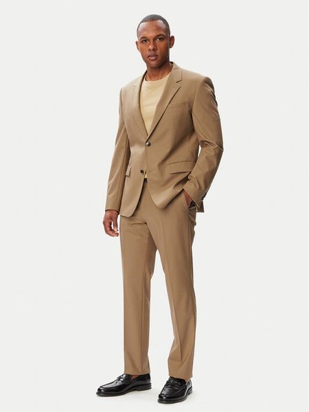 HUGO Garnitur Henry-Getlin253X 50567894 Beżowy ciemny Slim Fit. Brązowe garnitury Hugo, m, bez wzorów, z syntetyku. Za 1,849.00 zł.