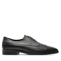 Półbuty BOSS. Czarne eleganckie półbuty Boss, bez wzorów, bez obcasa, bez zapięcia. Za 499.99 zł.