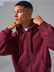 Bluza - czerwony. Czerwone bluzy z kapturem Sinsay, l, bez wzorów, z kapturem. Za 49.99 zł.