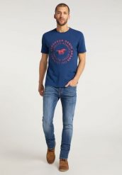 T-SHIRT MĘSKI MUSTANG ALEX C PRINT ESTATE BLUE 1009930 5335. Niebieskie t-shirty Mustang, m, bez wzorów, bez kołnierzyka, bez ramiączek. W wyprzedaży za 29.99 zł.