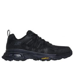 Buty trekkingowe Skechers Air Envoy. Czarne buty trekkingowe Skechers, bez wzorów, bez zapięcia. Za 399.99 zł.