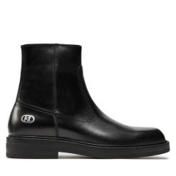 Kozaki KARL LAGERFELD. Czarne kozaki KARL LAGERFELD, bez wzorów, bez obcasa, bez zapięcia. Za 1,449.00 zł.