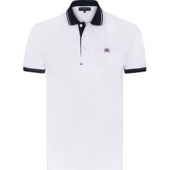 Koszulka polo "Utility" w kolorze białym. Koszulki polo marki Sir Raymond Tailor. W wyprzedaży za 130.95 zł.