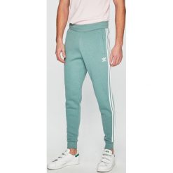 Adidas Originals - Spodnie. Spodnie materiałowe marki adidas Originals. Za 279.90 zł.