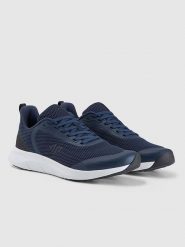 4F Buty sportowe w kolorze granatowym rozmiar: 43. Niebieskie buty treningowe 4F, bez wzorów. Za 153.45 zł.