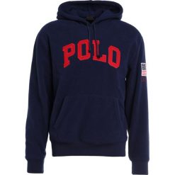 Polo Ralph Lauren VINTAGE POLAR Bluza z kapturem cruise navy. Bluzy z kapturem marki Polo Ralph Lauren. W wyprzedaży za 535.20 zł.