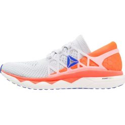 Reebok FLOATRIDE RUN ULTK Obuwie do biegania treningowe white/grey/red/blue. Buty do biegania marki Reebok. Za 649.00 zł.