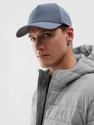 4F Czapka z daszkiem strapback męska - granatowa M. Niebieskie czapki z daszkiem 4F, na lato, z aplikacjami, z syntetyku. W wyprzedaży za 49.99 zł.