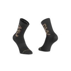 Skarpety rowerowe NORTHWAVE Extreme Air Mid czarny. Brązowe skarpety Northwave, bez wzorów. Za 39.00 zł.