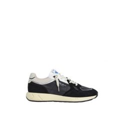 Sneakersy Pepe Jeans Marlon Divided. Czarne buty sportowe casual Pepe Jeans, bez wzorów, z jeansu, bez zapięcia. Za 419.75 zł.