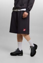 Spodenki dresowe męskie Prosto Damage Target. Czarne krótkie spodenki sportowe Prosto., m, z aplikacjami, z bawełny. Za 234.99 zł.