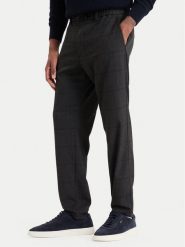 BOSS Chinosy 50571678 Czarny Tapered Fit. Czarne eleganckie spodnie Boss, m, z syntetyku. Za 599.99 zł.