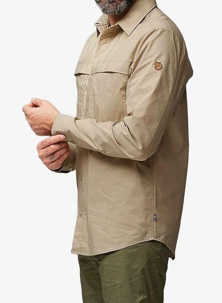 Koszula turystyczna Fjallraven Abisko Trail Shirt LS. Brązowe koszule Fjällräven, s, bez wzorów, z bawełny, bez kołnierzyka, bez ramiączek. Za 577.49 zł.