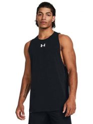 Under Armour Top sportowy "Baseline" w kolorze czarnym rozmiar: M. Czarne t-shirty sportowe Under Armour, bez wzorów, z materiału, bez ramiączek, outdoorowe. Za 87.40 zł.