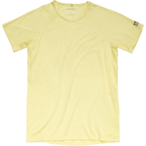 Koszulka termoaktywna Devold Endurance Merino 130 Tee. Żółte bielizna termoaktywna Devold, l, bez wzorów, z materiału, bez ramiączek, na fitness i siłownię. Za 324.49 zł.