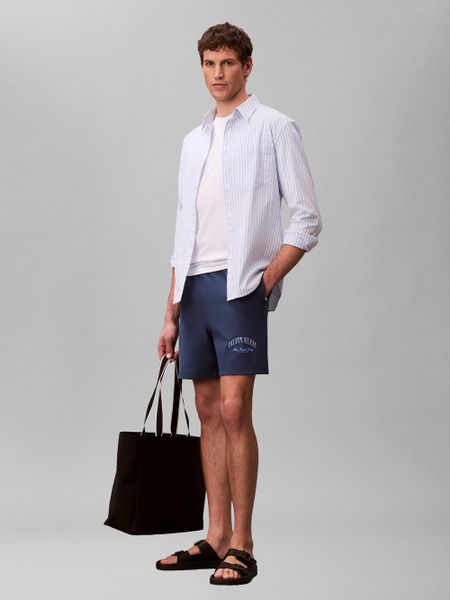 Calvin Klein Jeans szorty dresowe Mężczyźni niebieski, L. Niebieskie krótkie spodenki sportowe Calvin Klein Jeans, l, bez wzorów, z bawełny. Za 229.95 zł.