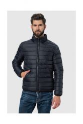 EA7 Granatowa kurtka męska. Niebieskie kurtki EA7 Emporio Armani, m, z aplikacjami, z puchu, bez kaptura. W wyprzedaży za 699.99 zł.