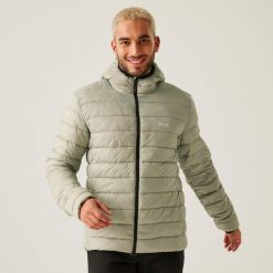 Kurtka turystyczna pikowana męska z kapturem Marizion. Szare kurtki Regatta, m, bez wzorów, z puchu, z kapturem. Za 119.99 zł.