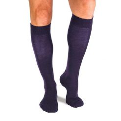 Skarpety uciskowe 3/4 z wełny merynosów, ciemnoniebieskie. Niebieskie skarpety OEM, bez wzorów, z wełny. W wyprzedaży za 94.89 zł.