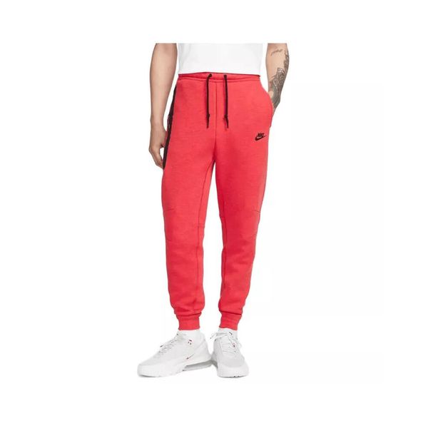 Spodnie Tech Fleece Rozmiar XS Czerwony - FB8002-672. Czarne szorty Nike, m, bez wzorów, z polaru, eleganckie. Za 443.75 zł.