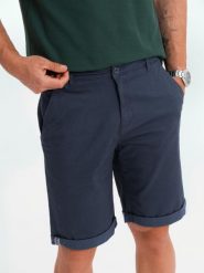 Męskie klasyczne szorty chino z podwiniętą nogawką - granatowe V10 - Rozmiar: S. Niebieskie szorty Ombre Clothing, m, bez wzorów, z bawełny, klasyczne. W wyprzedaży za 149.99 zł.