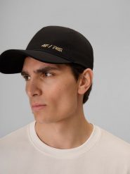 4F Czapka z daszkiem strapback uniseks 4F x Robert Lewandowski - czarna L/XL (60cm). Czarne czapki z daszkiem 4F, bez wzorów, z syntetyku. Za 89.99 zł.