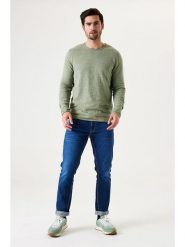 Garcia Sweter w kolorze zielonym rozmiar: M. Zielone swetry nierozpinane Garcia, m, bez wzorów, z bawełny, bez kołnierzyka, bez ramiączek. Za 150.37 zł.