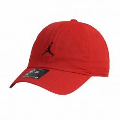 Czapka z daszkiem Air Jordan Jumpman Club Cap Czerwona FD5185-687. Czerwone czapki z daszkiem Jordan, bez wzorów. Za 129.99 zł.