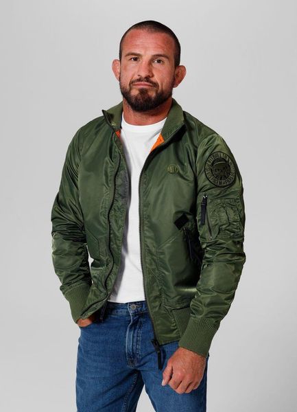 Kurtka przejściowa męska Pitbull Centurion II. Zielone kurtki PITBULL, m, z aplikacjami, z dzianiny, bez kaptura. Za 349.00 zł.