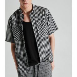 Koszula z krótkim rękawem w kratę - Jasny szary. Koszule Cropp. Za 49.99 zł.