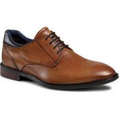 Półbuty LLOYD - Molto 11-153-13 Cognac. Brązowe eleganckie półbuty Lloyd, bez wzorów, z materiału, bez obcasa, bez zapięcia. W wyprzedaży za 649.00 zł.
