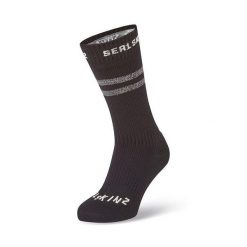Wodoodporne skarpety Sealskinz Runton. Czarne skarpety SEALSKINZ, bez wzorów, z materiału. Za 275.50 zł.