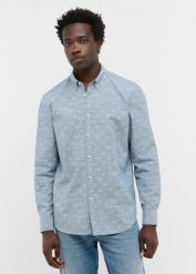 Męska Koszula Mustang Style Elmore Ikat Light Chambray 1016948 12766. Niebieskie koszule Mustang, m, bez wzorów, bez kołnierzyka, bez ramiączek. Za 169.99 zł.