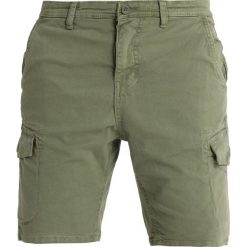 Casual Friday Szorty grün. Spodnie materiałowe marki Casual Friday, m, z bawełny, casualowe. Za 209.00 zł.