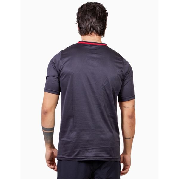 Koszulka Givova Army Interlock. Czarne t-shirty sportowe Givova, bez wzorów, bez ramiączek, do piłki nożnej. Za 188.99 zł.