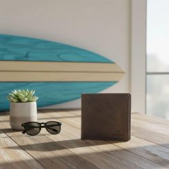 Ghetto Blaster Elegancki portfel ze skóry z ochroną RFID. Brązowe portfele GHETTOBLASTER, bez wzorów, ze skóry. Za 253.38 zł.