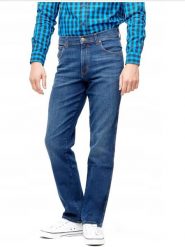 Wrangler Dżinsy - Regular fit - w kolorze niebieskim rozmiar: W31/L34. Niebieskie jeansy Wrangler, l, z podwyższonym stanem. Za 173.99 zł.