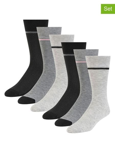 Ted Baker Skarpety (12 par) w kolorze szarym rozmiar: onesize. Szare skarpety Ted Baker, bez wzorów. Za 108.99 zł.