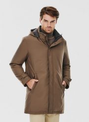 PAKO LORENTE – Brązowa kurtka męska z puchowym wypełnieniem. Brązowe kurtki Pako Lorente, na zimę, m, bez wzorów, z poliesteru, z kapturem. Za 499.99 zł.