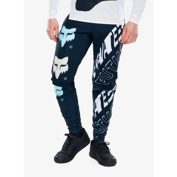 Spodnie rowerowe męskie Fox Flexair Pant Elevated. Niebieskie spodenki rowerowe FOX, m, bez wzorów, rowerowe. Za 503.99 zł.
