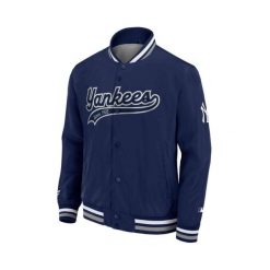 Kurtka New York Yankees. Niebieskie kurtki FANATICS, bez wzorów, bez kaptura. W wyprzedaży za 323.00 zł.