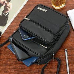 Czarna męska torba skórzana przez ramię Beltimore G19. Czarne torby na laptopa . Za 139.90 zł.