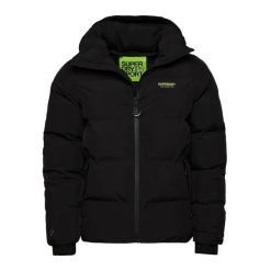 Prosta kurtka z kapturem Superdry. Czarne kurtki Superdry, m, bez wzorów, z materiału, z kapturem. Za 529.00 zł.