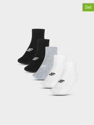 4F Skarpety (5 par) w kolorze czarnym, szarym i białym rozmiar: 39-42. Białe skarpety 4F, bez wzorów. Za 65.38 zł.