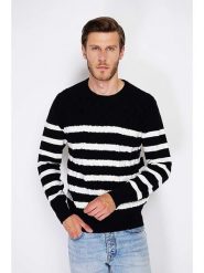 C& Jo Sweter w kolorze czarnym rozmiar: 46. Czarne swetry nierozpinane C& Jo, bez wzorów, bez kołnierzyka, bez ramiączek. Za 195.99 zł.