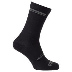 Wodoszczelne skarpetki rowerowe z wełną merino czarne. Czarne skarpety AGU, bez wzorów, z materiału. Za 382.95 zł.