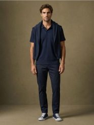 Prążkowana bluza polo z krótkim rękawem - granatowy. Niebieskie bluzy bez kaptura Sinsay, l, bez wzorów, prążkowane, bez kaptura. Za 49.99 zł.