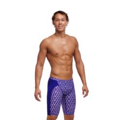 Jammery pływackie męskie Funky Trunks Training Jammers. Czerwone odzież kąpielowa Funky Trunks, m, bez wzorów, sportowe. Za 169.99 zł.