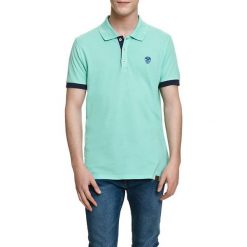 Koszulka polo w kolorze jasnozielonym. Zielone koszulki polo marki Camel Active, Varsity, polo. W wyprzedaży za 72.95 zł.