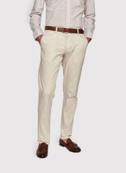 PAKO LORENTE – Męskie basicowe spodnie w kolorze ecru P23SB-WX-005-E-0. Spodnie materiałowe Pako Lorente, na co dzień, l, bez wzorów, z bawełny, casualowe, długie. Za 119.99 zł.